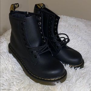 Junior Dr martens!